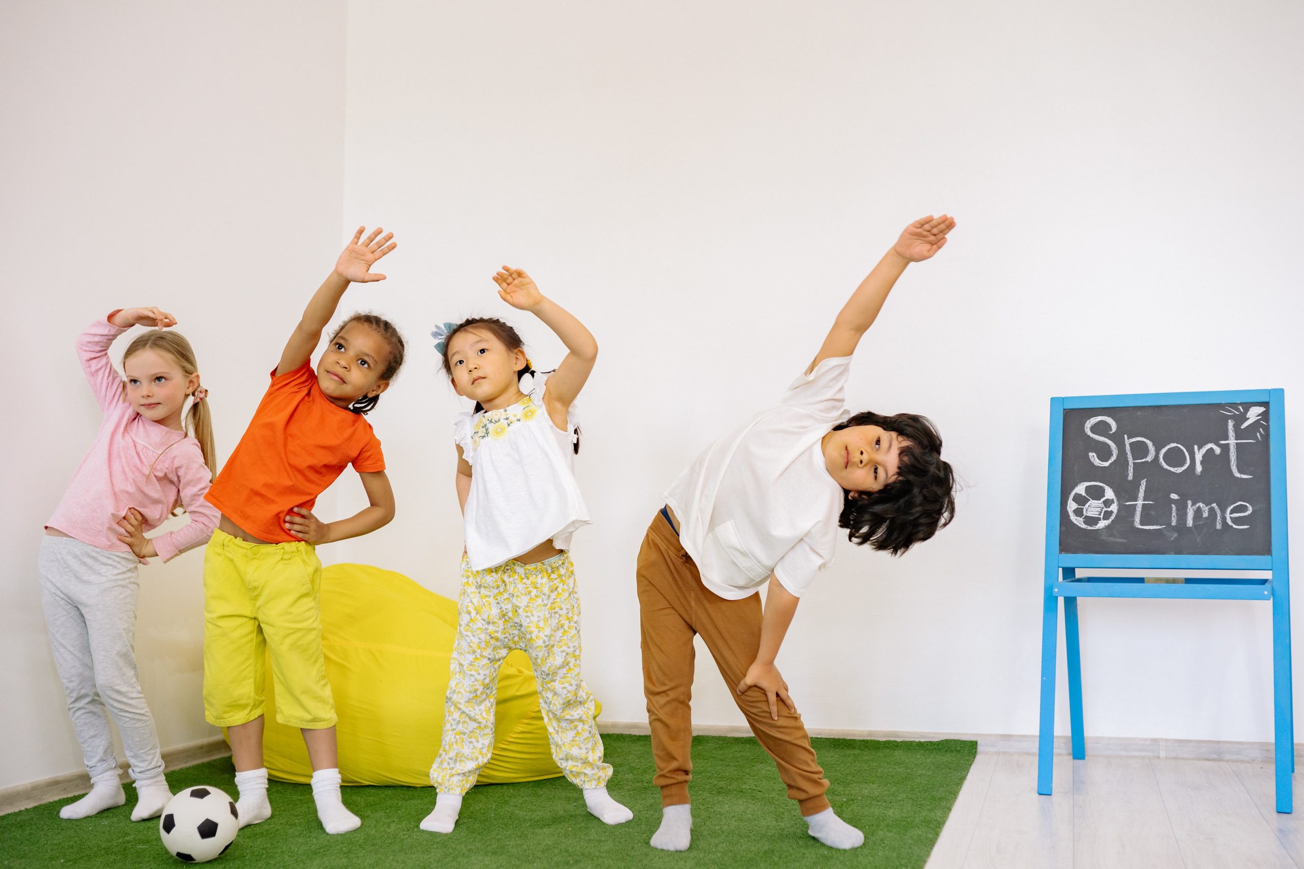 Mini Kids + Danse + château gonflable + accoutumance Aquatique